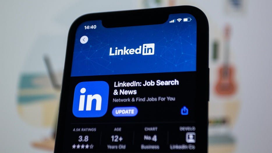 Linkedin Messaging Limits: How Many Messages Can You Send Per Day? Linkedin Messaging Limits How Many Messages Can You Send Per Day