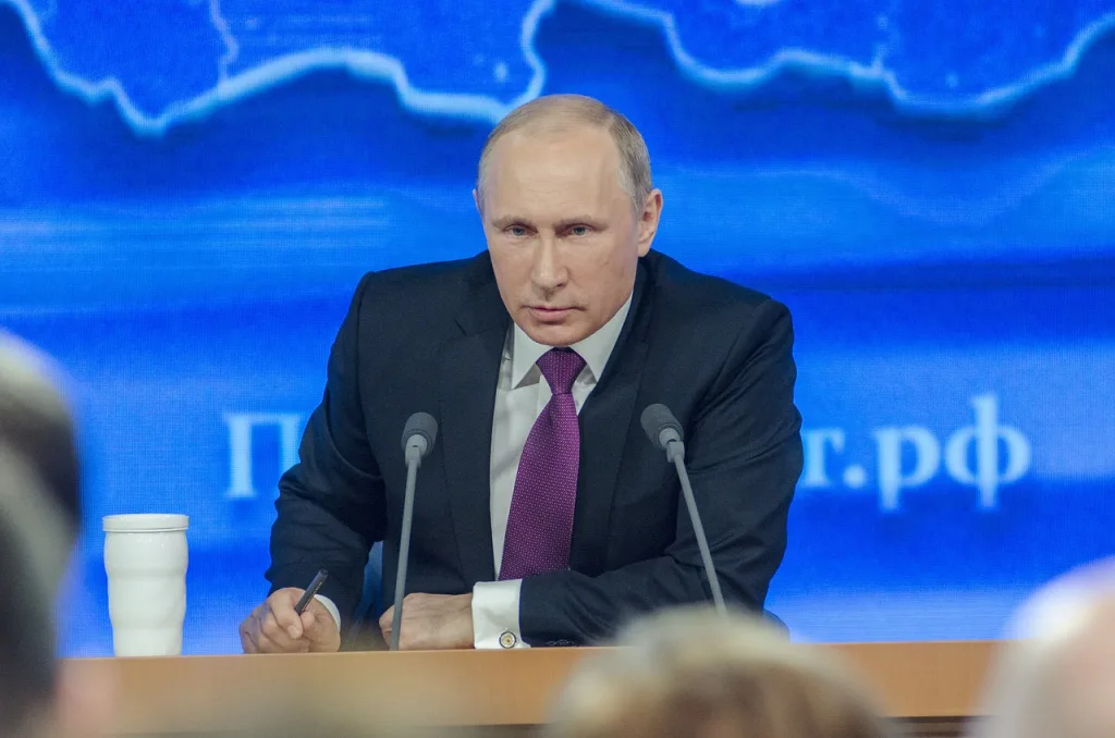 Russia Bans iPhone Due To Potential Security Concerns
