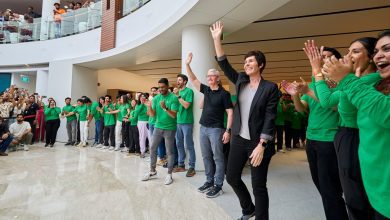 Apple Saket is Now Open in the Heart of New Delhi