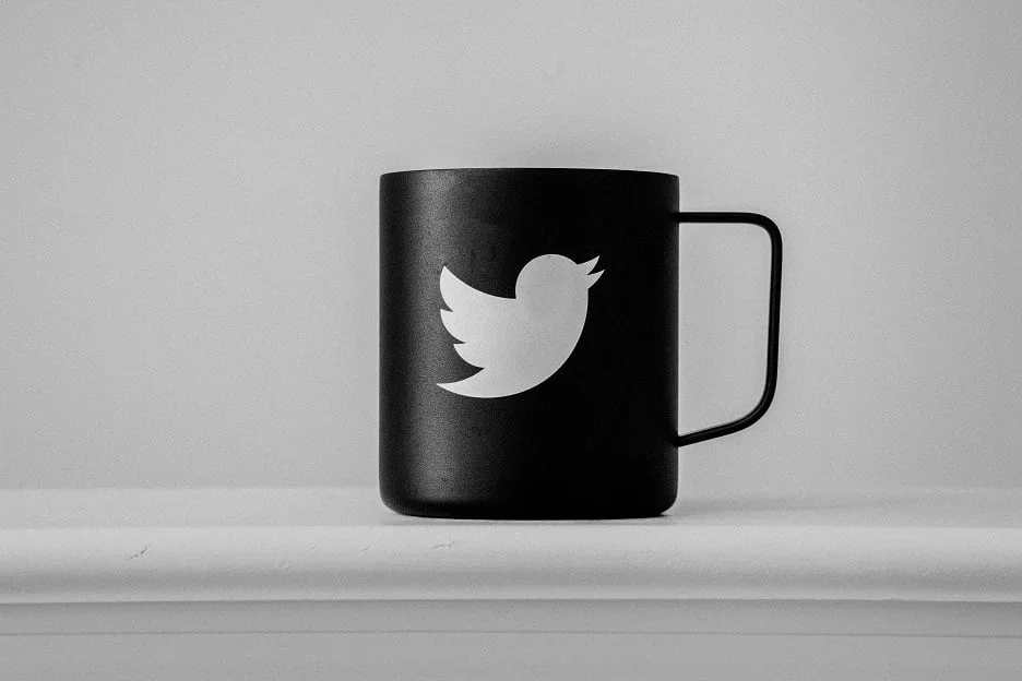 Circle Tweet Glitch on Twitter Sparks Concern Over Private Post Exposure