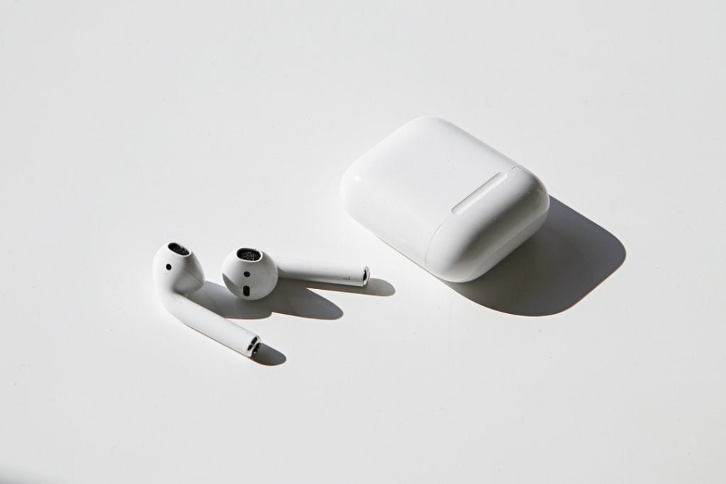Apple Released New Firmware Updates for Headphones and Accessories