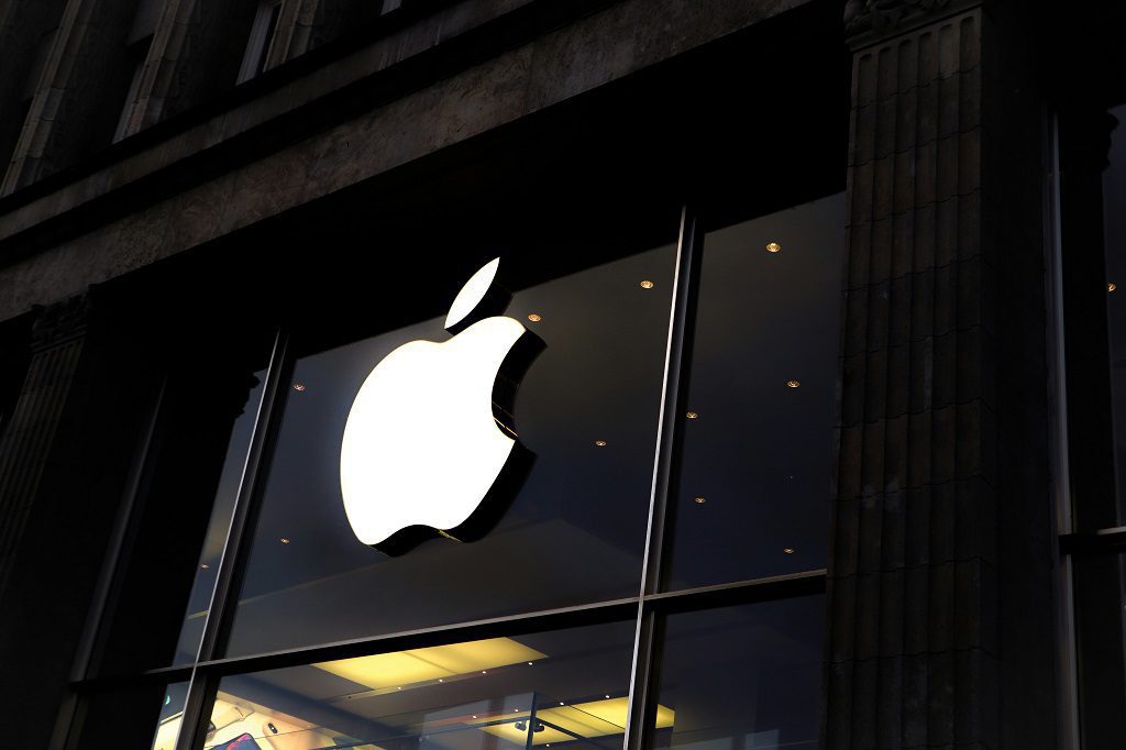 Apple Considers Perplexity Acquisition: What It Means for Siri Evolution